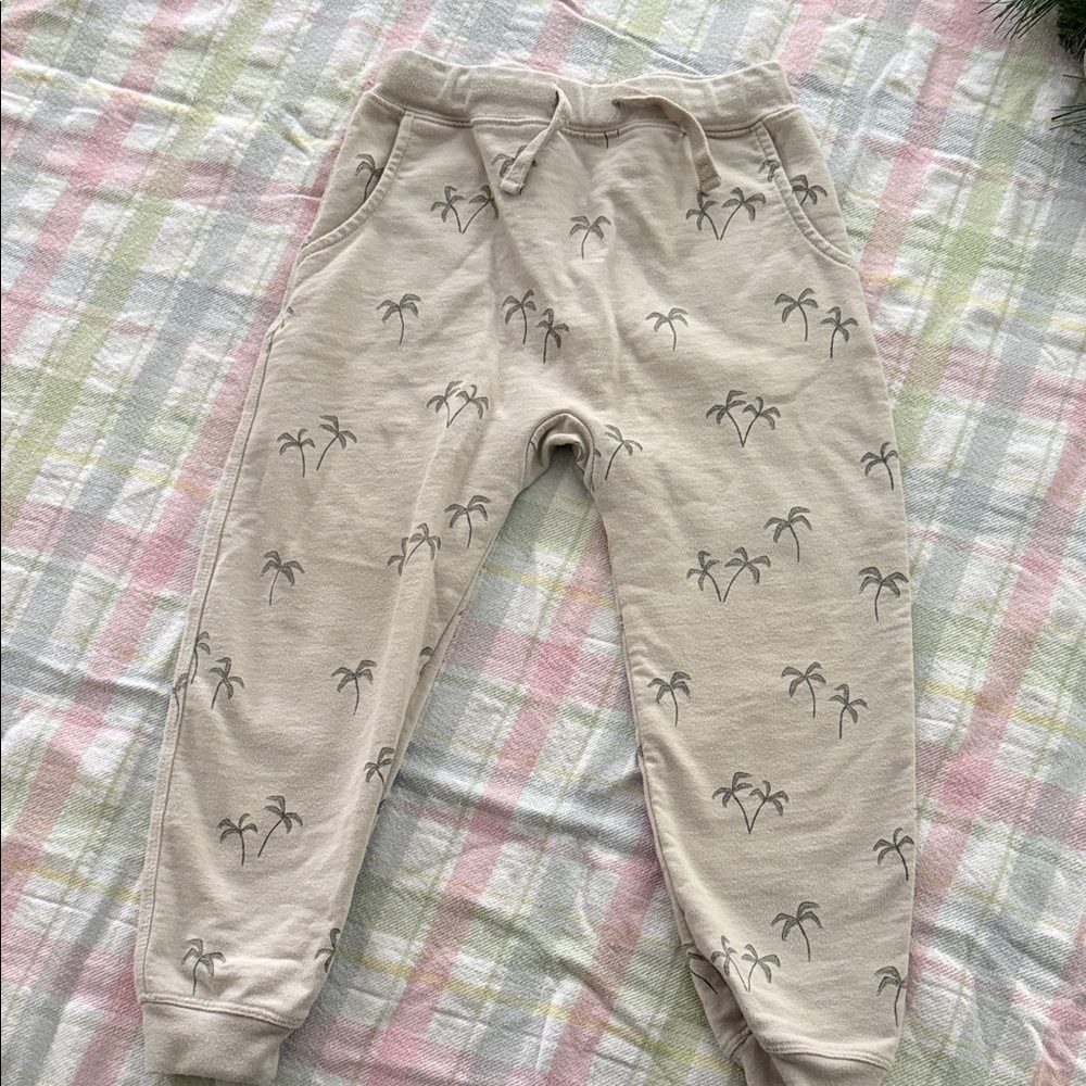 Rylee + Cru Beige Palm Print Set - Picture 5 of 5